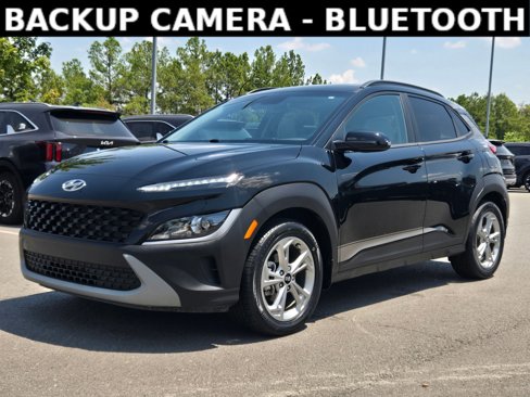 Used 2023 Hyundai Kona SEL image 3