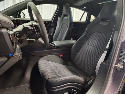 New 2025 Porsche Panamera 4 image 5