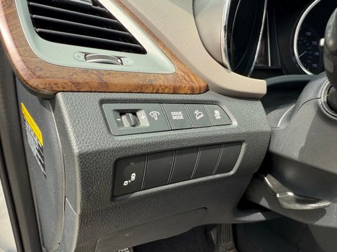 Used 2017 Hyundai Santa Fe SE w/ SE Premium Package 02 image 11