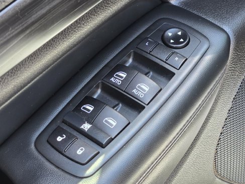 Used 2021 Jeep Grand Cherokee Laredo X image 20