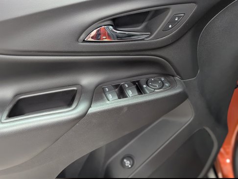 Used 2020 Chevrolet Equinox LT image 10
