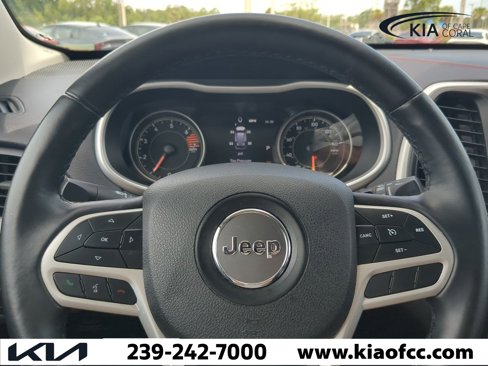 Used 2018 Jeep Cherokee Trailhawk image 26