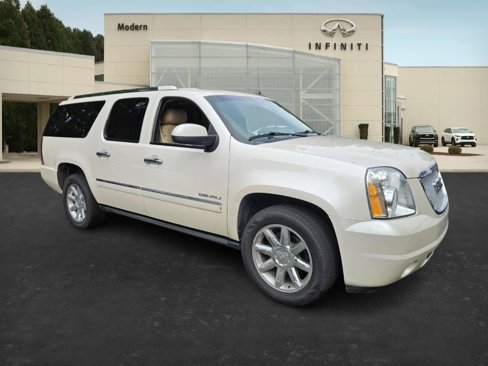 Used 2014 GMC Yukon XL Denali image 2