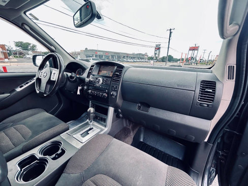 Used 2012 Nissan Pathfinder SV image 39