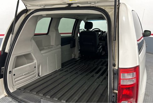 Used 2009 Dodge Grand Caravan w/ PWR Window Group image 17