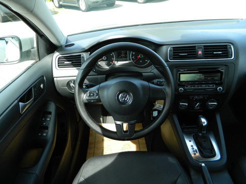 Used 2012 Volkswagen Jetta SE image 14