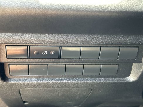 Used 2022 Mitsubishi Outlander ES image 26
