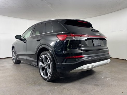 Used 2022 Audi Q4 e-tron Prestige image 5