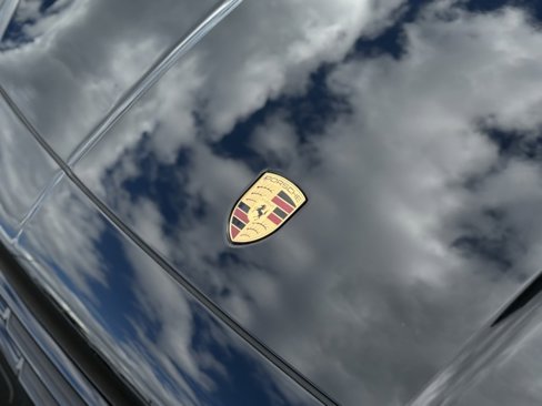 Certified 2025 Porsche Cayenne image 28