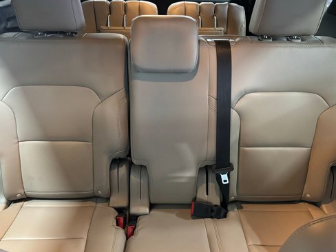 Used 2019 Ford Explorer XLT w/ Equipment Group 202A image 21