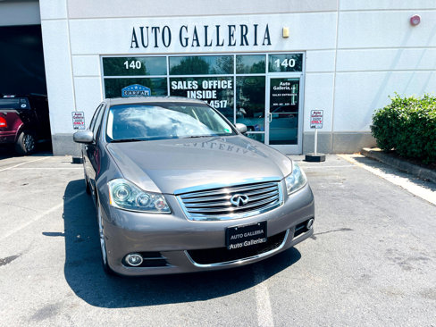 Used 2010 INFINITI M35 x w/ Technology Pkg image 2