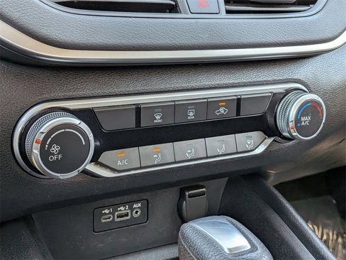 Used 2022 Nissan Altima 2.5 SV image 21