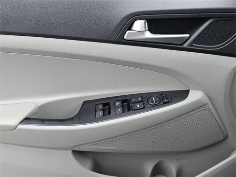 Used 2021 Hyundai Tucson SE image 31