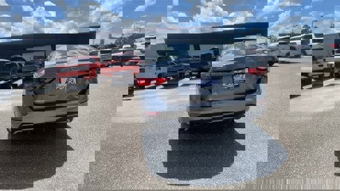 New 2025 Nissan Sentra SV w/ Trunk Package image 7