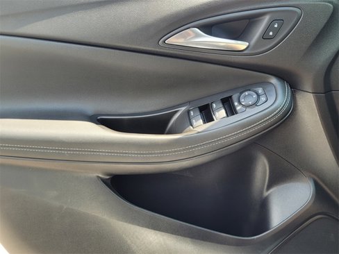 Used 2024 Buick Encore GX Sport Touring image 27