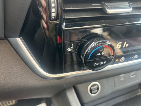 Used 2021 Nissan Rogue SV image 27