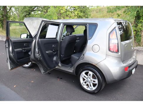 Used 2011 Kia Soul + image 15