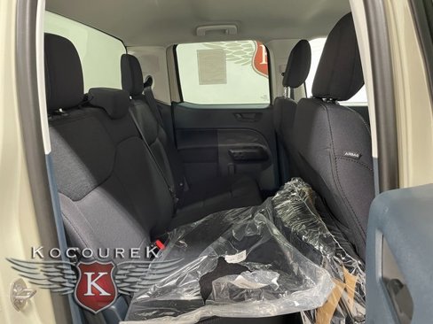 New 2025 Ford Maverick XL image 21