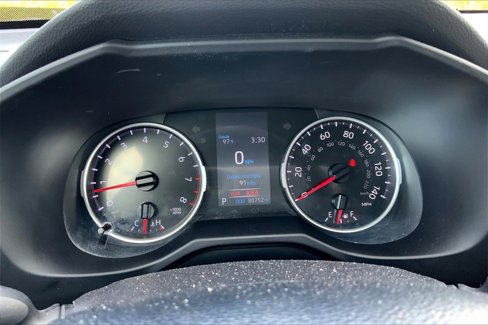 Used 2021 Toyota RAV4 LE image 21