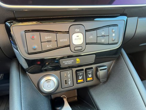 Used 2024 Nissan Leaf SV Plus image 23