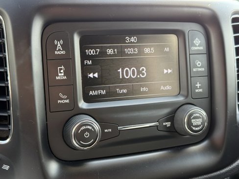 Certified 2018 Jeep Compass Latitude w/ Cold Weather Group image 22