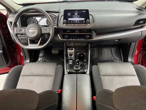 Used 2024 Nissan Rogue SV image 35