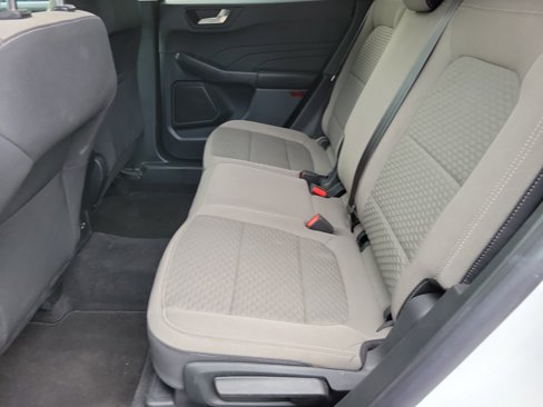 Used 2021 Ford Escape SE image 17