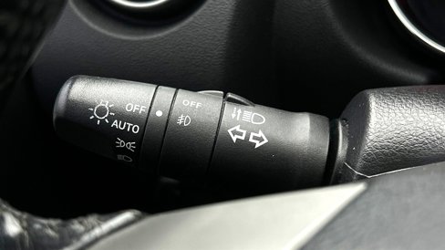 Used 2011 Nissan Rogue SV w/ SL Pkg image 21