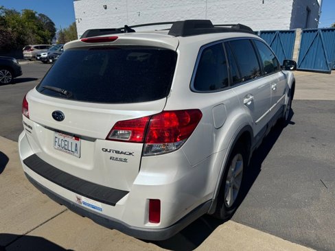 Used 2014 Subaru Outback 2.5i Limited image 4