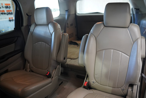 Used 2013 GMC Acadia Denali image 33