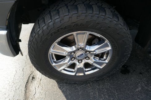 Used 2015 Ford F150 XLT w/ Equipment Group 302A Luxury image 12