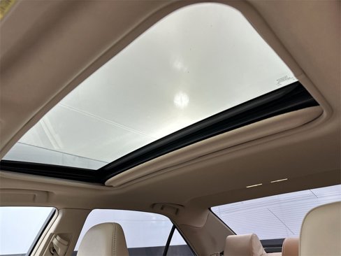 Used 2013 Toyota Camry XLE image 16