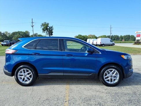 Used 2023 Ford Edge SEL image 3