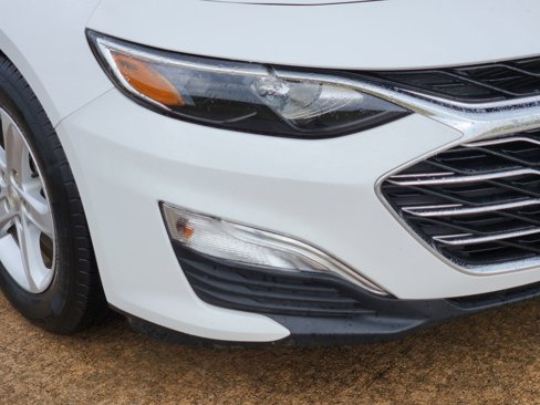 Used 2020 Chevrolet Malibu LS image 12