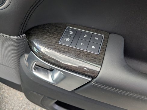 Used 2020 Land Rover Range Rover Sport HSE Dynamic image 40