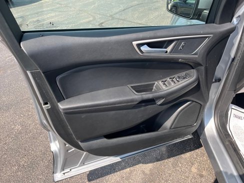 Used 2024 Ford Edge SEL image 18