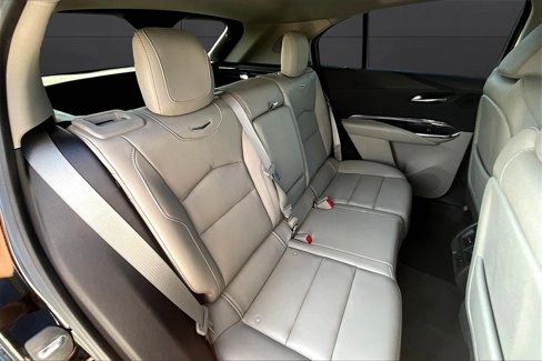 Used 2020 Cadillac XT4 Luxury w/ Cold Weather Package image 28