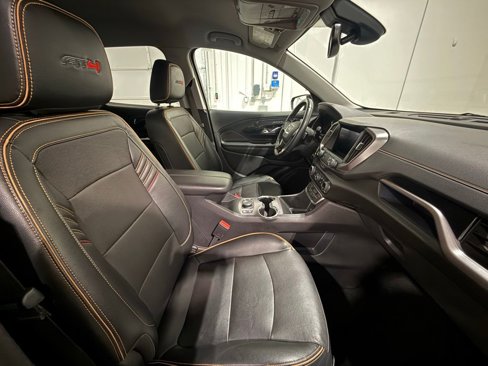 Used 2023 GMC Terrain AT4 image 26