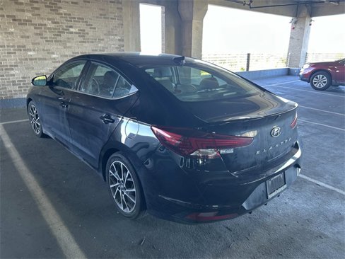Used 2019 Hyundai Elantra Limited w/ Cargo Package image 2