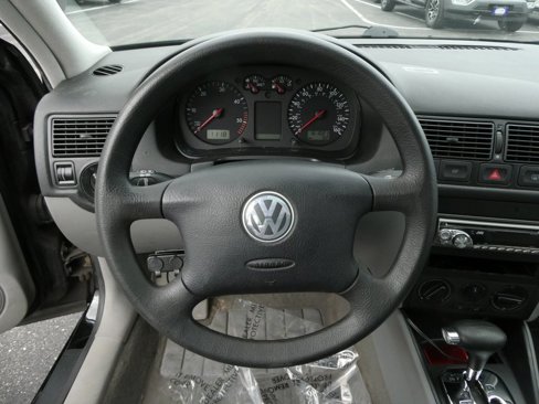 Used 2006 Volkswagen Golf GLS image 4