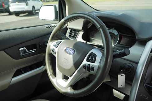 Used 2013 Ford Edge SEL image 24