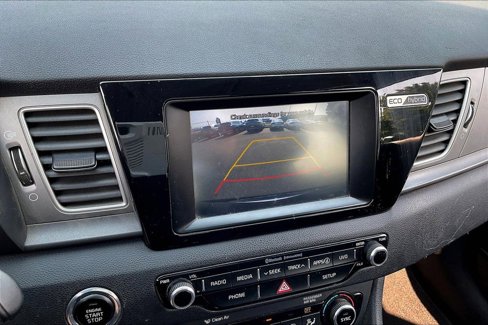 Used 2018 Kia Niro LX image 13