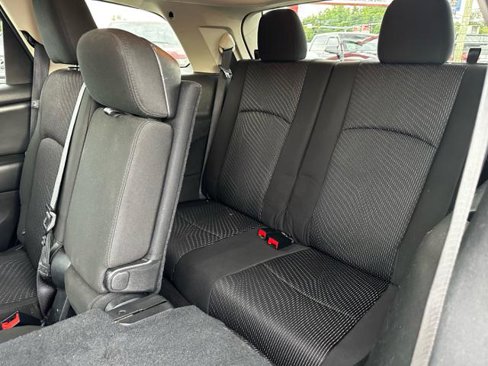 Used 2016 Dodge Journey SXT w/ Comfort/Convenience Group image 12