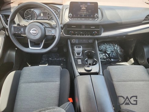 Used 2023 Nissan Rogue SV image 19
