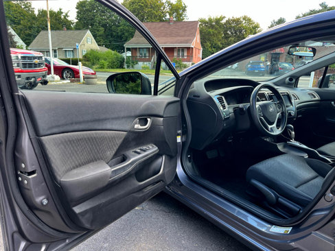 Used 2015 Honda Civic SE image 9