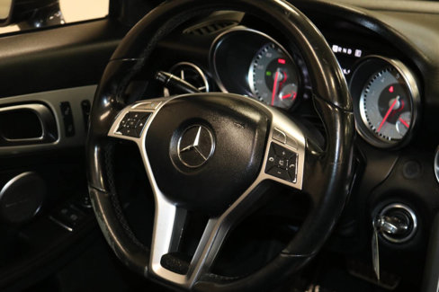 Used 2012 Mercedes-Benz SLK 350 image 19