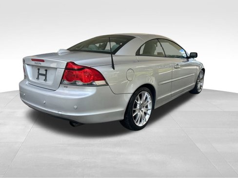 Used 2007 Volvo C70 T5 image 3