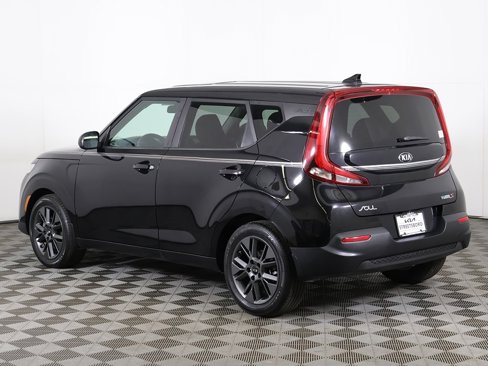 Used 2021 Kia Soul S image 9