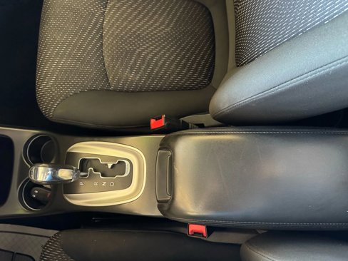 Used 2019 Dodge Journey SE w/ Premium Group image 13