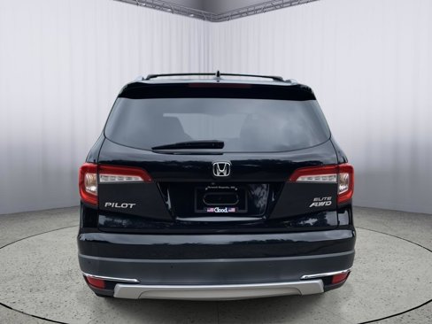 Used 2019 Honda Pilot Elite image 6